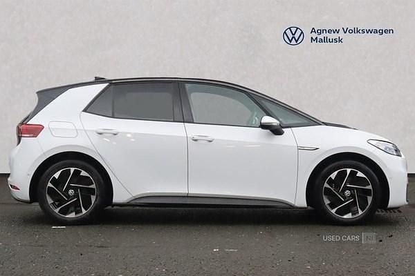 Used VW ID.3 Pro Performance 150 kW (204 HP) 2023 White Hatchback