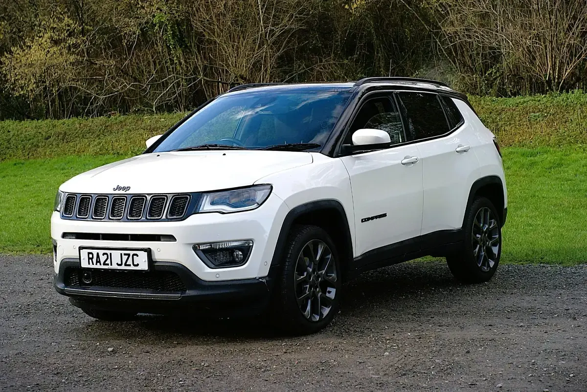 Used Jeep Compass 170 HP (125 kW) 2021 White SUV