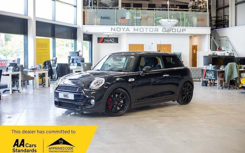 Black Used 2017 Mini Cooper S Hatch Hatchback | £9,799 (Fair price) - Image 1/4