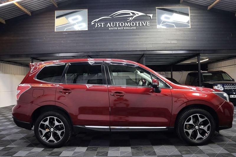 Used Subaru Forester 240 HP (176 kW) 2015 Red SUV