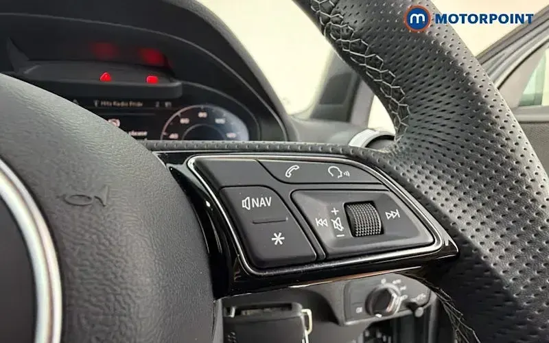 Used Audi Q2 S-Line 150 HP (110 kW) 2023 Grey SUV