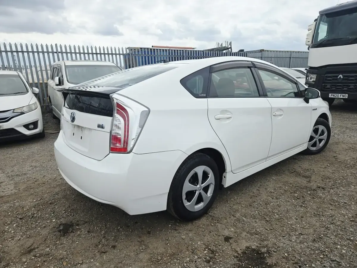 Used Toyota Prius 2015 White