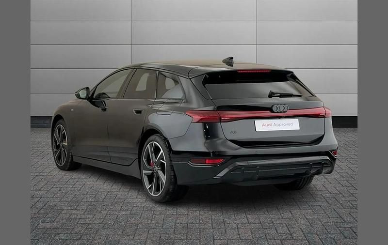 Nowe Audi e-tron Performance 269 kW (367 KM) 2025 Czarny SUV
