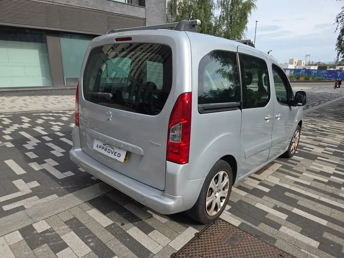 Used Peugeot Partner Tepee 2009 Silver MPV