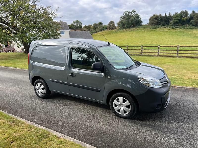 Used Renault Kangoo Business 80 HP (58 kW) 2021 Grey MPV
