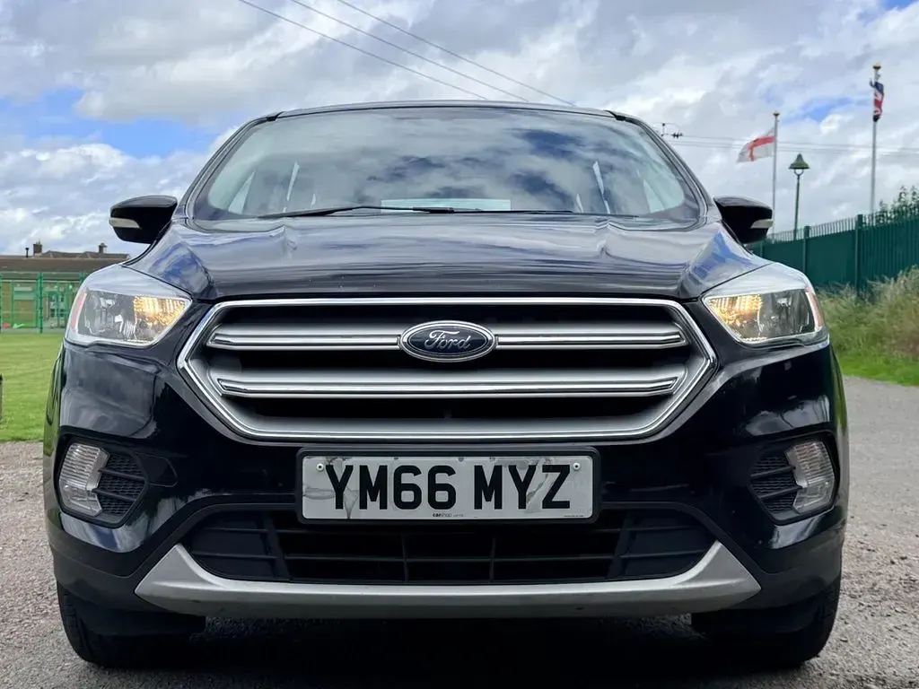 Used Ford Kuga Zetec 150 HP (110 kW) 2017 Black SUV
