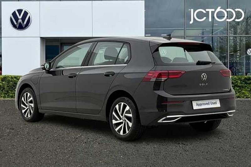 Used VW Golf VIII 204 HP (150 kW) 2024
