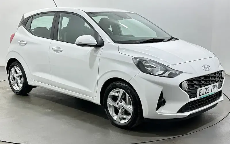 Used Hyundai i10 SE 67 HP (49 kW) 2023 Hatchback