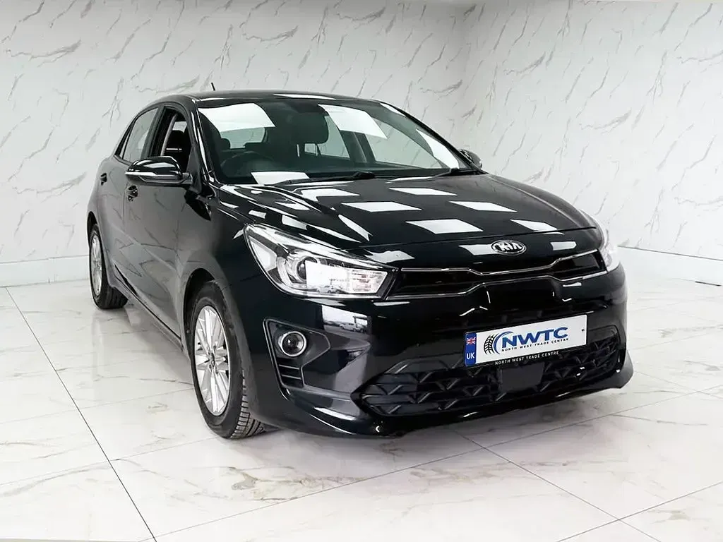 Used Kia Rio 99 HP (72 kW) 2021 Black Hatchback