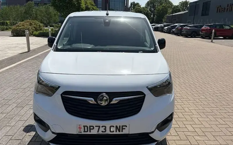 Used Vauxhall Combo 101 HP (74 kW) 2023 MPV