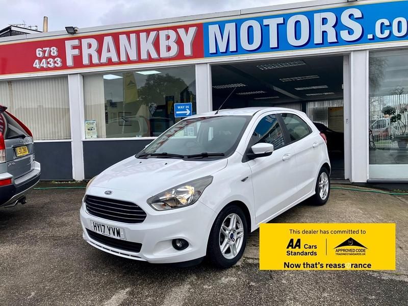 Used Ford Ka Plus Zetec 70 HP (51 kW) 2017 White Hatchback