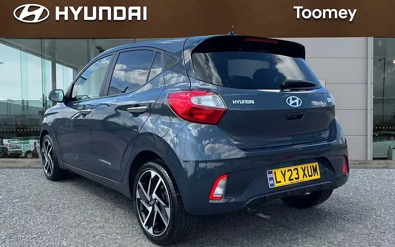 Used Hyundai i10 Premium 67 HP (49 kW) 2023 Grey Hatchback