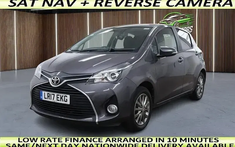 Used Toyota Yaris 99 HP (72 kW) 2016 Hatchback