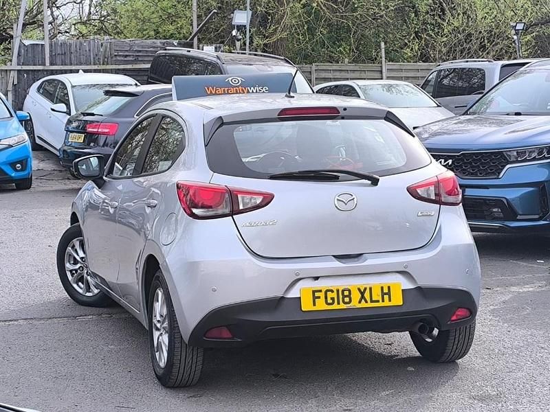 Begagnad Mazda 2 2018 Silver Halvkombi