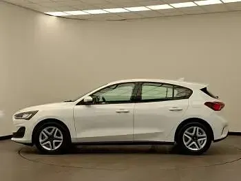 Używany Ford Focus Trend 125 KM (91 kW) 2023 Biały Hatchback