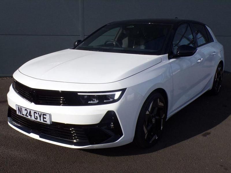 Second-hand Vauxhall Astra GSe 222 CP (163 kW) 2024 Alb Hatchback