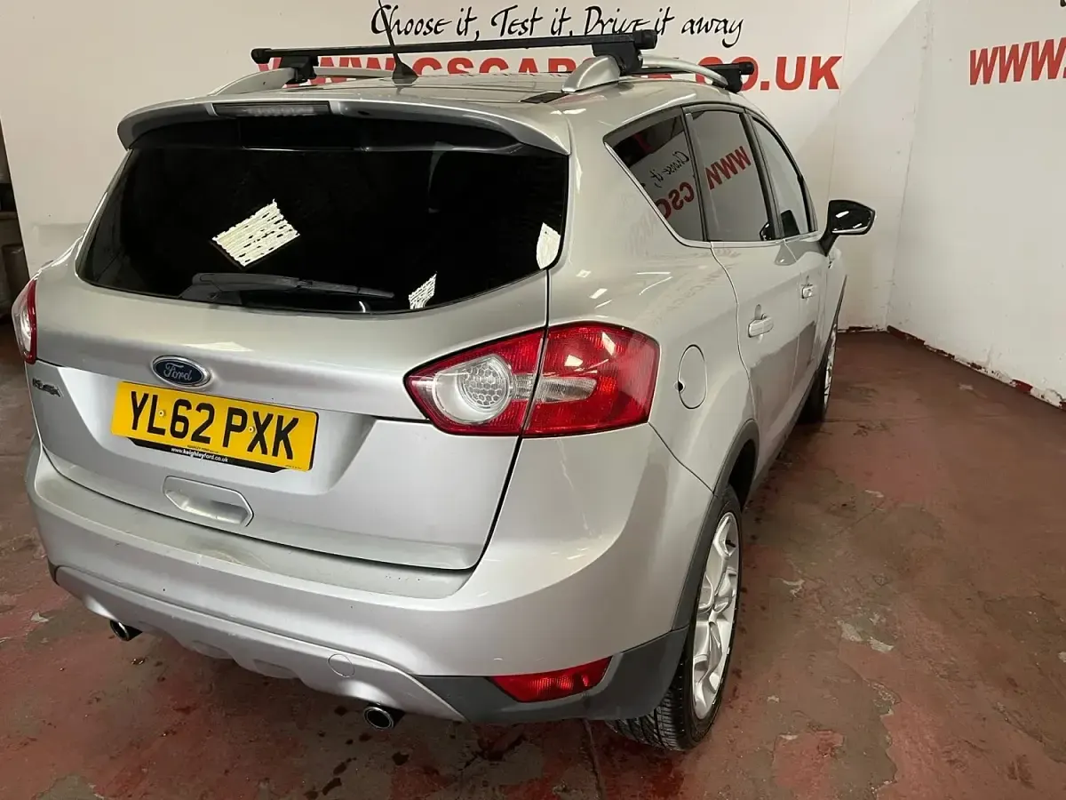 Used Ford Kuga Zetec 140 HP (102 kW) 2013 Silver SUV