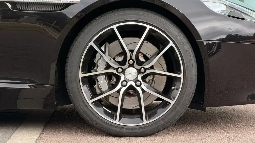 Used Aston Martin Rapide 550 HP (404 kW) 2014 Black Hatchback