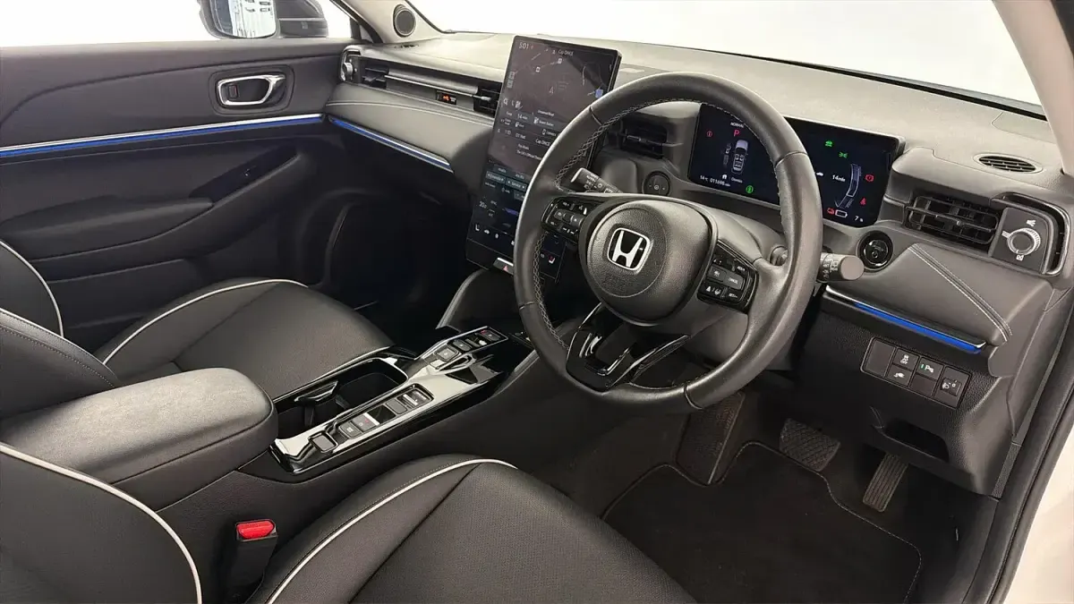 Used Honda e Elegance 2024 White Hatchback