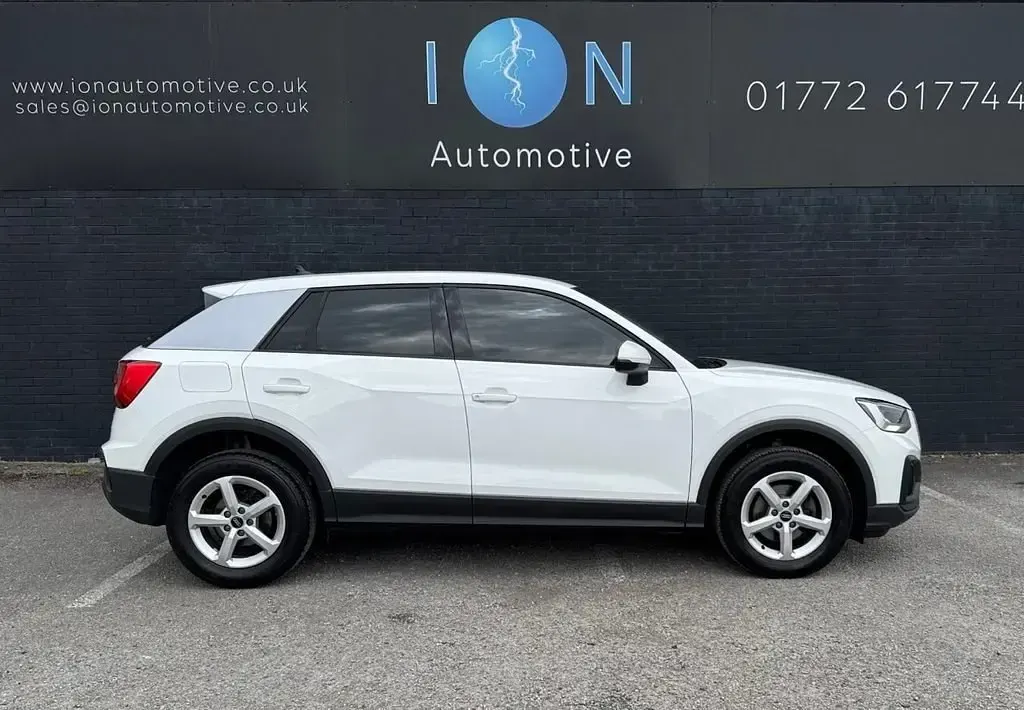 Usado Audi Q2 Design 2022 Blanco SUV
