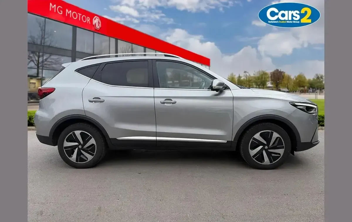 Used MG ZS Trophy 114 kW (156 HP) 2023 Silver SUV