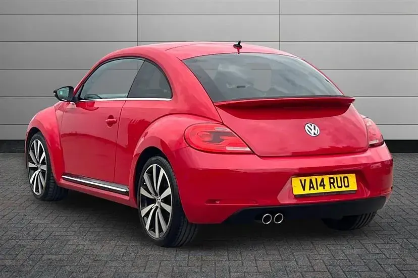 Używany VW Beetle Sportline 140 KM (102 kW) 2014 Czerwony Hatchback