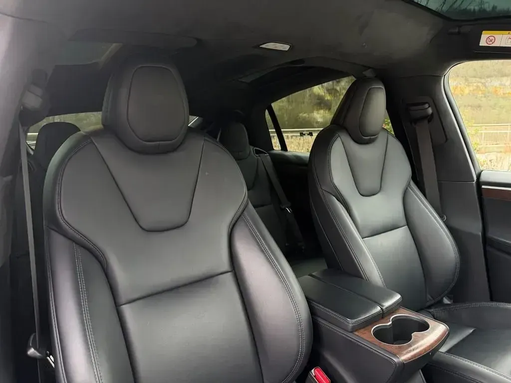 Usado Tesla Model X Long Range AWD 397 kW (541 HP) 2020 Branco SUV