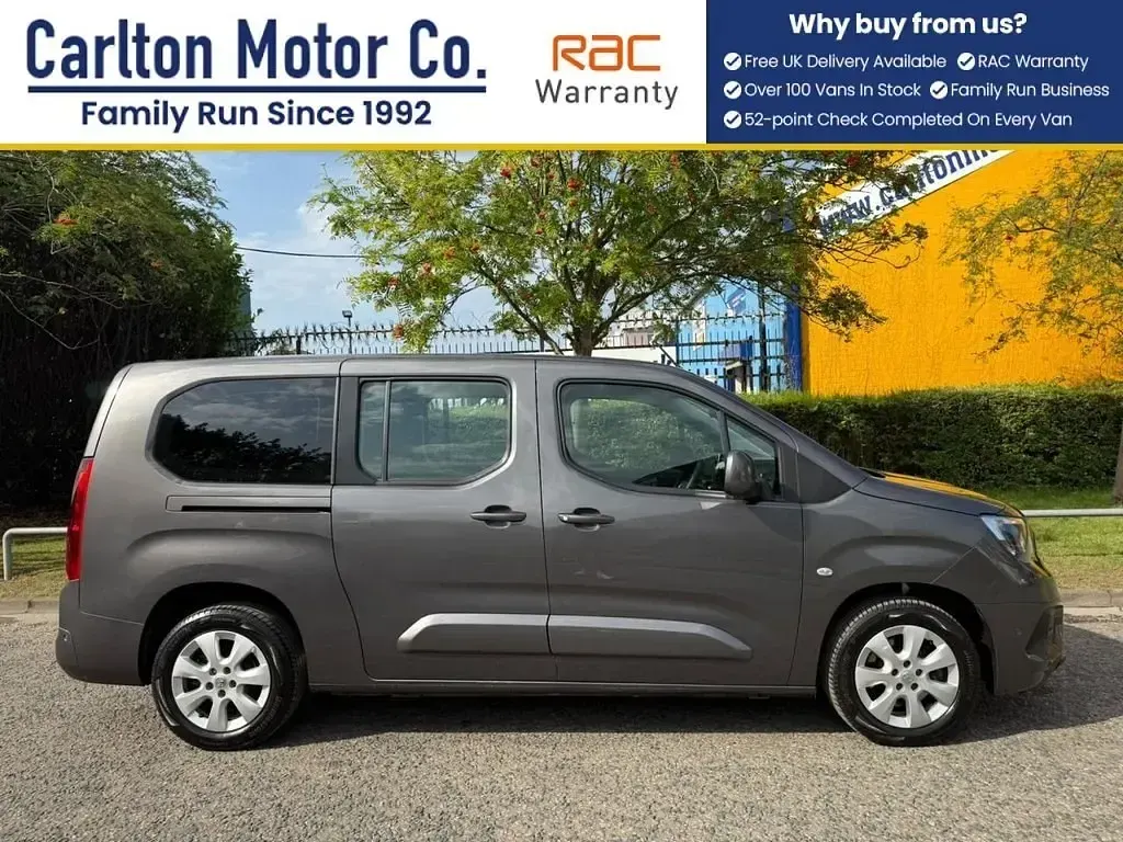 Second-hand Vauxhall Combo S 110 CP (80 kW) 2020 Gri Monovolum