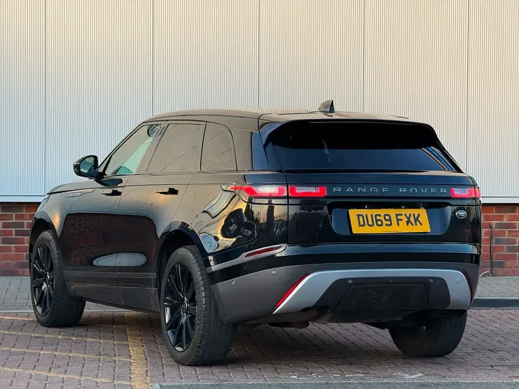 Used Land Rover Range Rover Velar SE Dynamic 2019 Black SUV