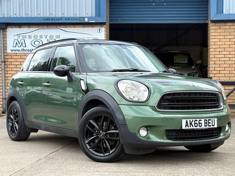 Green Used 2016 Mini Cooper D Countryman SUV | £5,695 (Fair price) - Image 1/4
