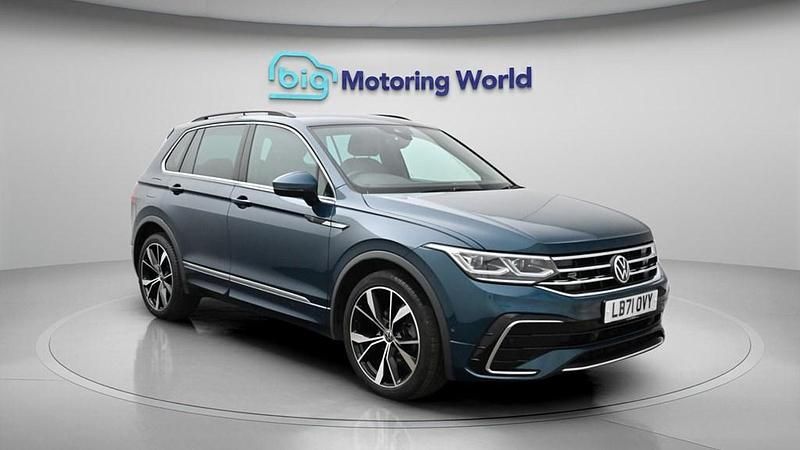 Used VW Tiguan R-line 150 HP (110 kW) 2022 Blue SUV