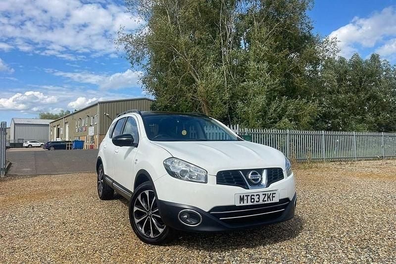 White Used 2013 Nissan Qashqai +2 360º SUV | £4,495 (Fair price) - Image 1/1