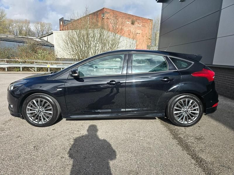 Used Ford Focus ST-Line 150 HP (110 kW) 2017 Black Hatchback