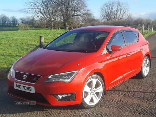 Red Used 2014 Seat Leon FR Hatchback | £4,950 (Expensive) - Image 1/4