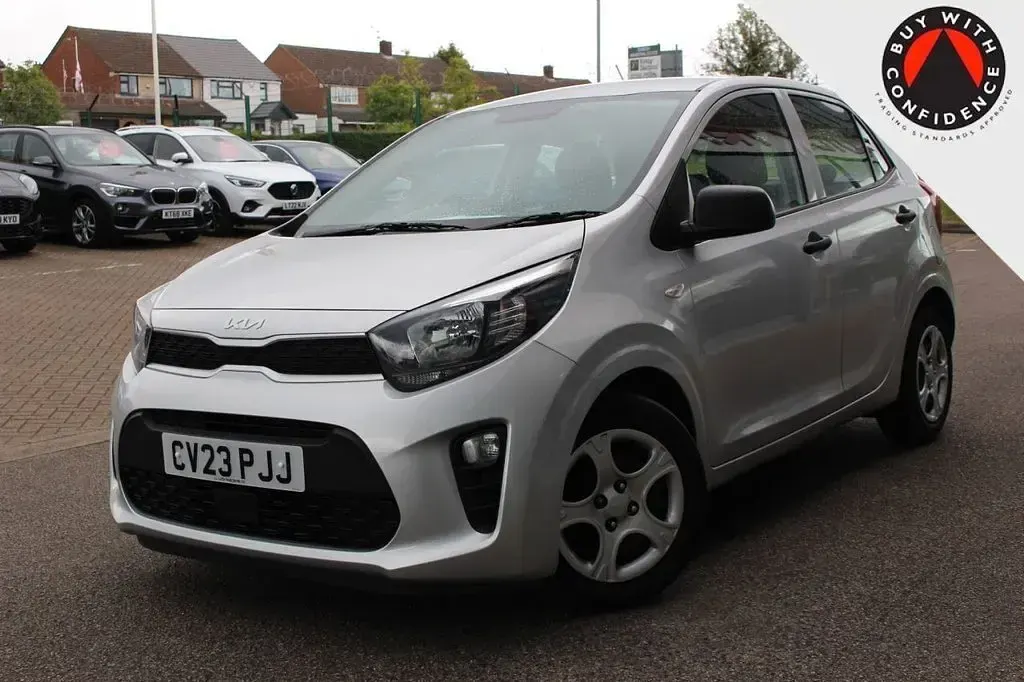 Used Kia Picanto 66 HP (48 kW) 2023 Silver Hatchback