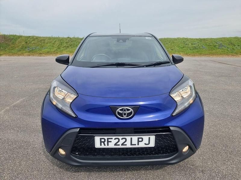 Used Toyota Aygo X 72 HP (52 kW) 2022 Blue SUV