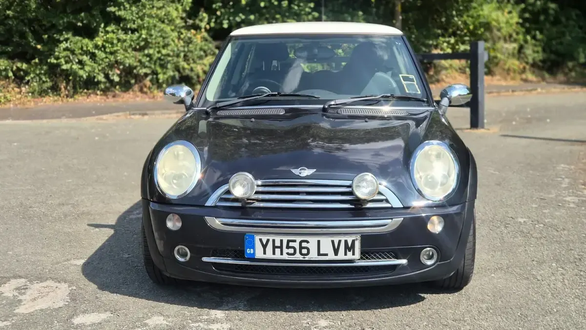 Used Mini Cooper Hatch 116 HP (85 kW) 2006 Black Hatchback