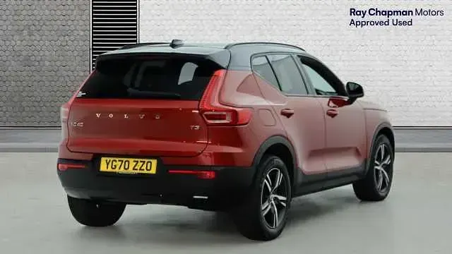 Used Volvo XC40 R-Design 163 HP (119 kW) 2021 SUV