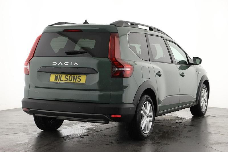 Second-hand Dacia Jogger Expression 2024 Verde Monovolum
