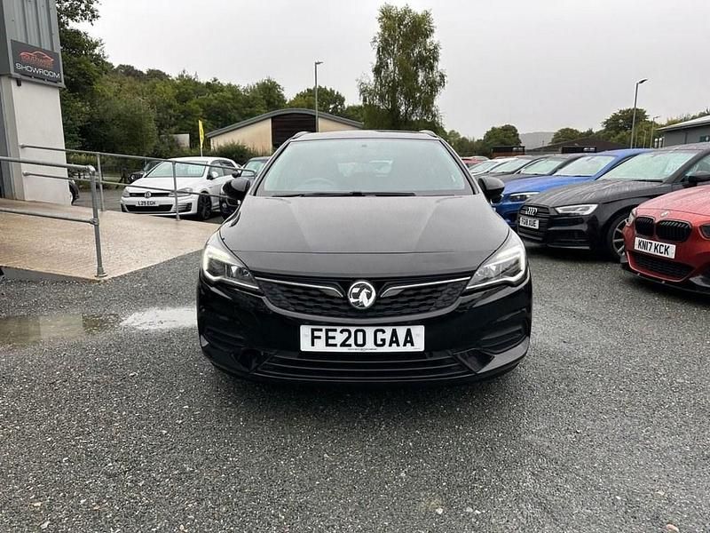 Used Vauxhall Astra Business Edition 122 HP (89 kW) 2020 Black Estate