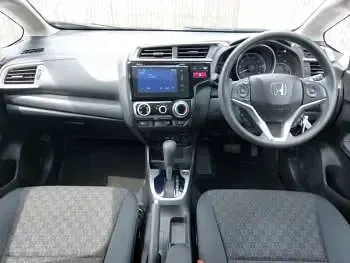 Used Honda Jazz SE 102 HP (75 kW) 2017 Silver Hatchback