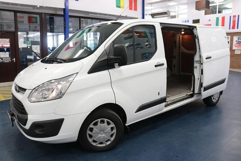 Used Ford Transit Custom Trend 130 HP (95 kW) 2017 White Van