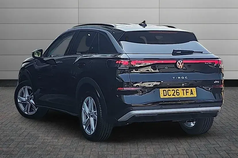 New VW T-Roc Life 148 HP (108 kW) 2026 Grenadilla black SUV