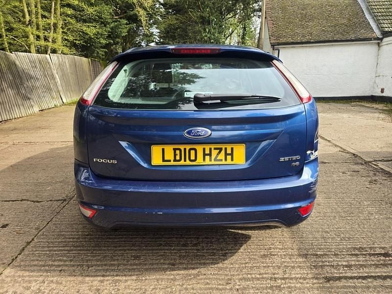 Used Ford Focus Zetec 2010 Blue Hatchback