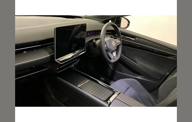 New VW ID.7 Pro 206 kW (281 HP) 2025 Other Hatchback