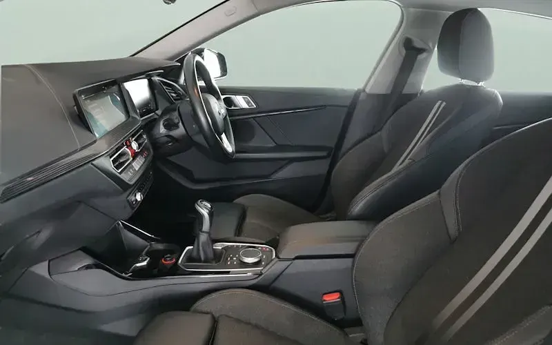 Usado BMW 218 Sport Line 136 HP (100 kW) 2023 Coupé