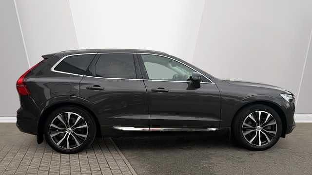 Used Volvo XC60 Inscription 250 HP (183 kW) 2022 Grey SUV