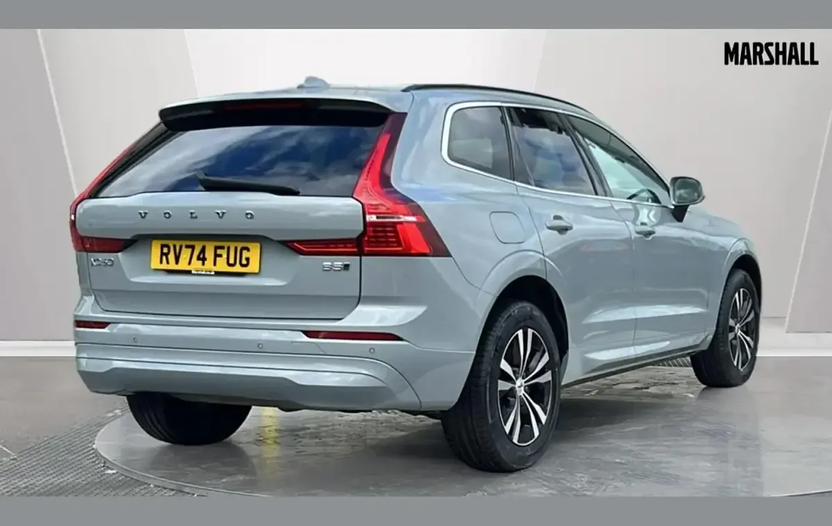 Second-hand Volvo XC60 Core 247 CP (181 kW) 2024 Gri SUV