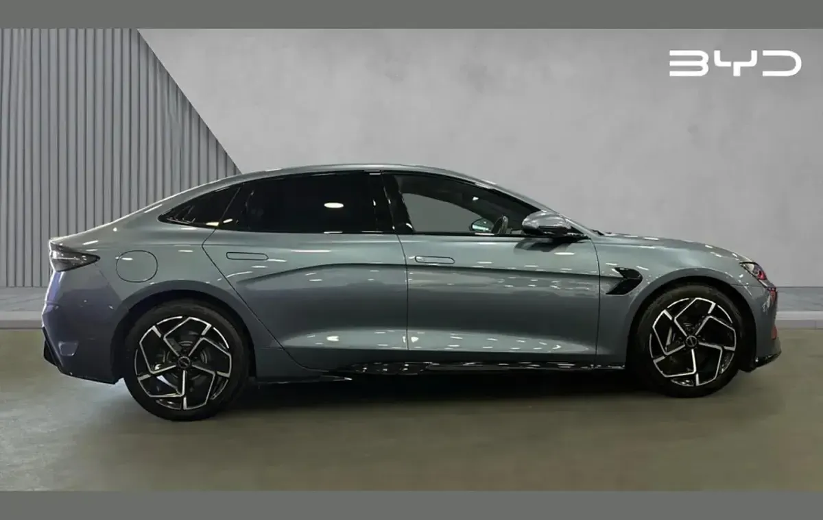 Used BYD Seal Design 230 kW (313 HP) 2025 Grey Sedan