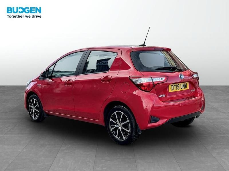 Used Toyota Yaris Hybrid 2019 Red Hatchback